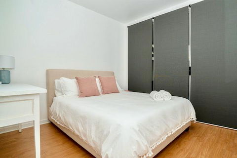 Hastings By The Sea - Accommodation in Surfers Paradise 16