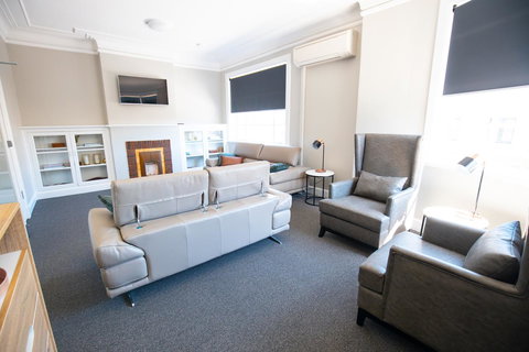 Horse And Jockey Hotel Homebush - Accommodation in Surfers Paradise 14