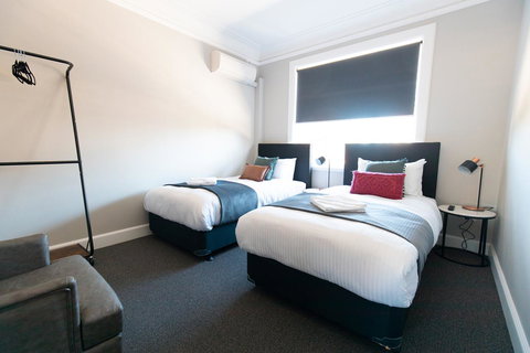 Horse And Jockey Hotel Homebush - Accommodation in Surfers Paradise 7