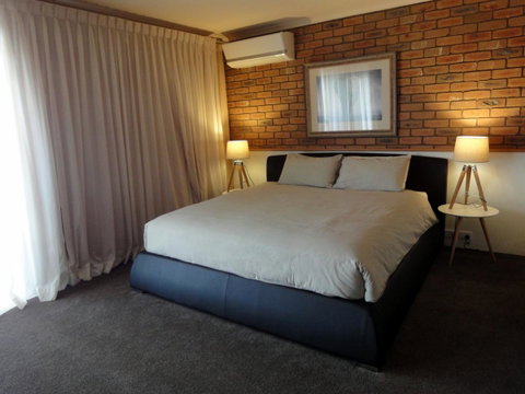Summerhill Motor Inn - Accommodation in Surfers Paradise 36