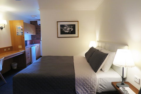 Summerhill Motor Inn - Accommodation in Surfers Paradise 4