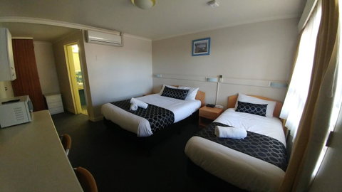 Bega Motel - Accommodation in Surfers Paradise 18