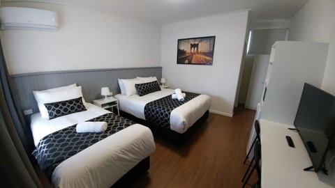 Bega Motel - Accommodation in Surfers Paradise 14