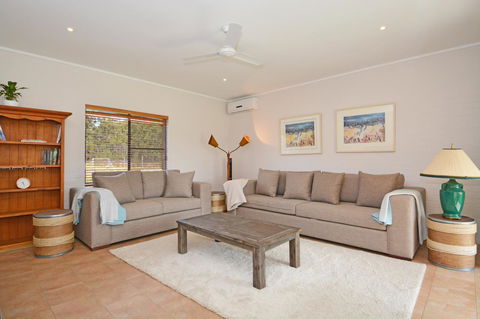 JE Guesthouse, Central To All The Hunter Valley Has To Offer - Accommodation in Surfers Paradise 2