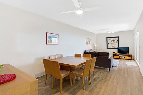 Victoria Parade, Kiah, Unit 10, 53 - Accommodation in Surfers Paradise 6