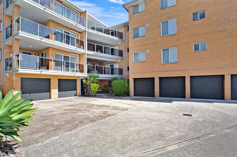 Victoria Parade, Kiah, Unit 10, 53 - Accommodation in Surfers Paradise 12