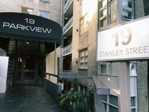 Woollahra Gem, Spectacular Views And Garden Paradise - Accommodation in Surfers Paradise 5