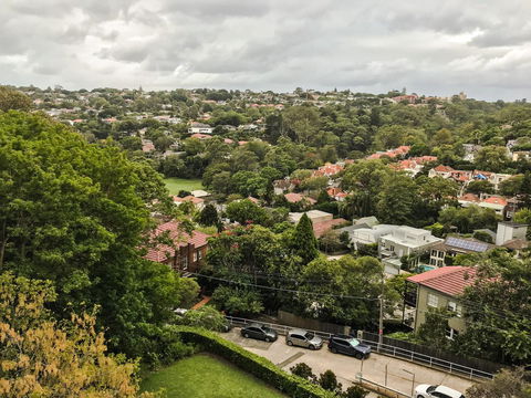 Woollahra Gem, Spectacular Views And Garden Paradise - Accommodation in Surfers Paradise 22