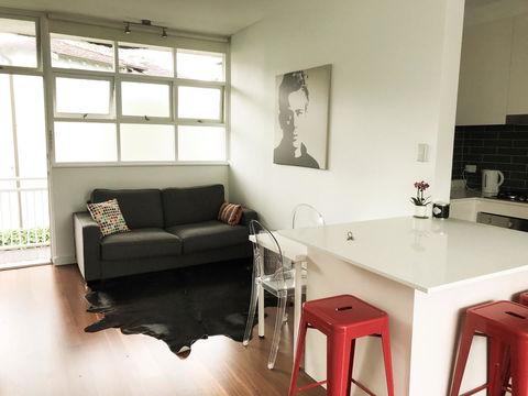 Woollahra Gem, Spectacular Views And Garden Paradise - Accommodation in Surfers Paradise 8