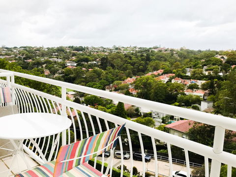 Woollahra Gem, Spectacular Views And Garden Paradise - Accommodation in Surfers Paradise 23