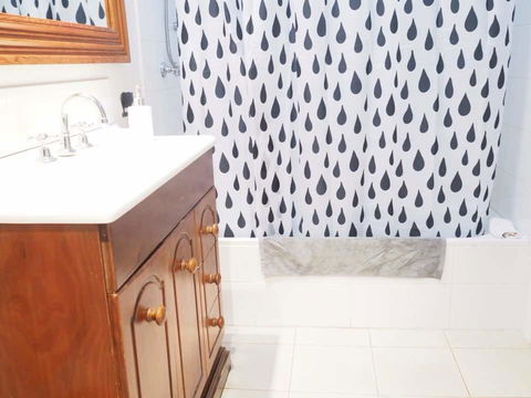 Lark Cottage - Accommodation in Surfers Paradise 11