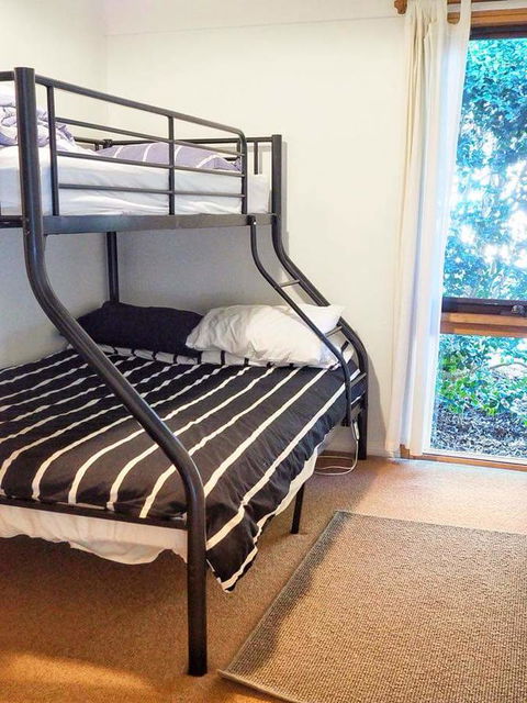 Lark Cottage - Accommodation in Surfers Paradise 12