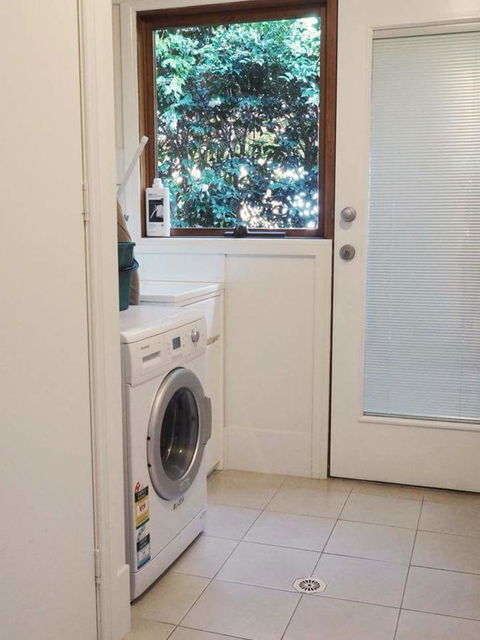 Lark Cottage - Accommodation in Surfers Paradise 10