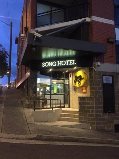 Hotel Hacienda - Accommodation in Surfers Paradise 0