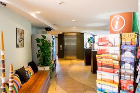 Hotel Hacienda - Accommodation in Surfers Paradise 3