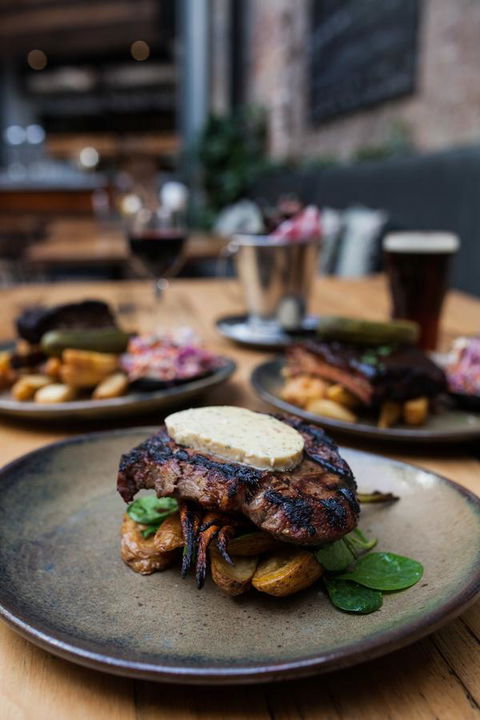 The Lucky Hotel - Accommodation in Surfers Paradise 40