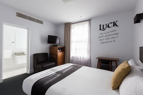 The Lucky Hotel - Accommodation in Surfers Paradise 24