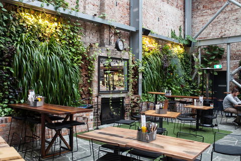 The Lucky Hotel - Accommodation in Surfers Paradise 12