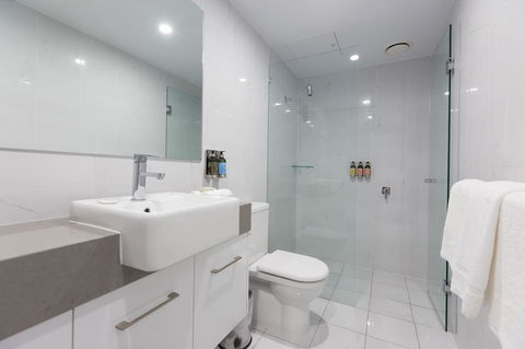 The Lucky Hotel - Accommodation in Surfers Paradise 5