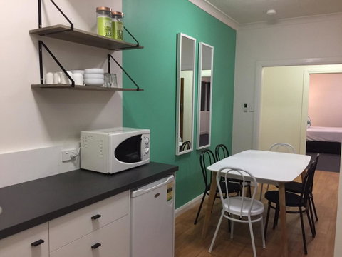 Hibiscus Motel - Accommodation in Surfers Paradise 19