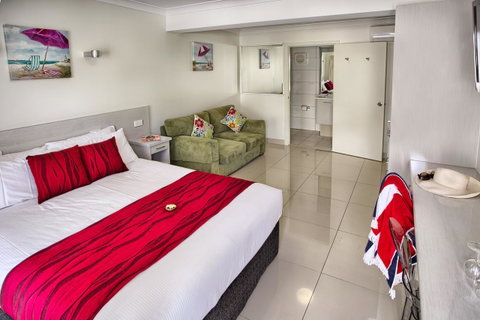 Hibiscus Motel - Accommodation in Surfers Paradise 39