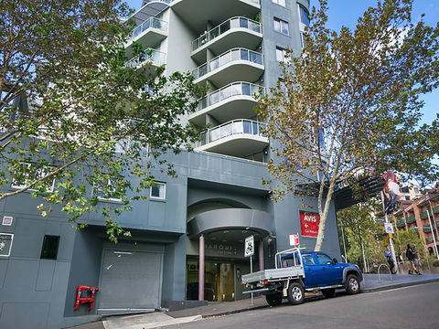 Lower Bridge And Sails - Executive 2BR Darlinghurst Apartment With Balcony And Rooftop Views - Accommodation in Surfers Paradise 14