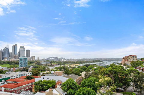 Lower Bridge And Sails - Executive 2BR Darlinghurst Apartment With Balcony And Rooftop Views - Accommodation in Surfers Paradise 13