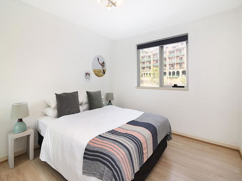Lower Bridge And Sails - Executive 2BR Darlinghurst Apartment With Balcony And Rooftop Views - Accommodation in Surfers Paradise 7