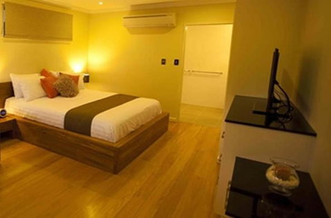 Aabi's At Byron - Accommodation in Surfers Paradise 8