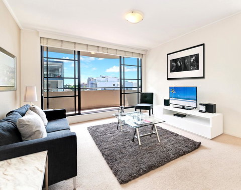 Wyndel Apartments - Apex North Sydney - Accommodation in Surfers Paradise 0