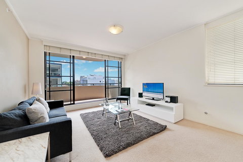 Wyndel Apartments - Apex North Sydney - Accommodation in Surfers Paradise 6
