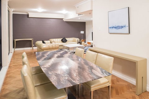 Seasons Harbour Plaza - Accommodation in Surfers Paradise 9