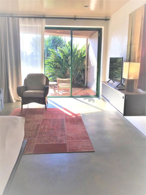 Beach Hotel Resort - Accommodation in Surfers Paradise 12