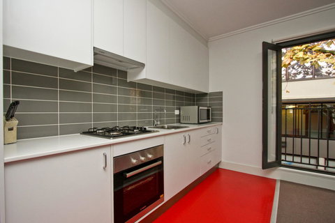 The Star Apartments - Accommodation in Surfers Paradise 9