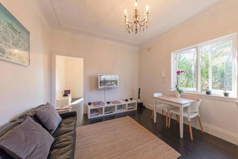 BONDI BEACH PRIME 1 Bedroom + Sunroom - Accommodation in Surfers Paradise 3