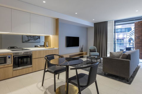 SKYE Suites Sydney - Accommodation in Surfers Paradise 17