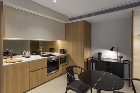 SKYE Suites Sydney - Accommodation in Surfers Paradise 20