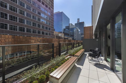 SKYE Suites Sydney - Accommodation in Surfers Paradise 18