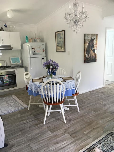The Best Exotic Magnolia Cottage - Accommodation in Surfers Paradise 6