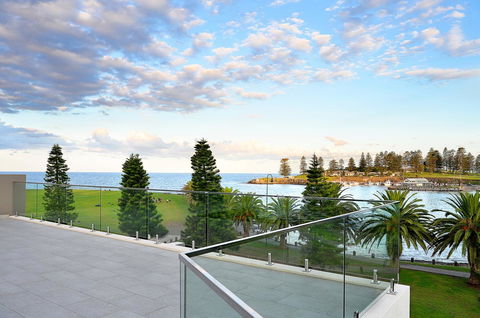 Belle Vue- Penthouse At Black Beach - Accommodation in Surfers Paradise 15