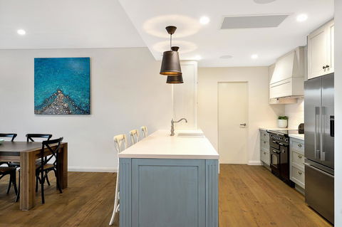 Belle Vue- Penthouse At Black Beach - Accommodation in Surfers Paradise 6