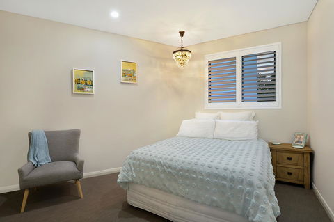 Belle Vue- Penthouse At Black Beach - Accommodation in Surfers Paradise 12