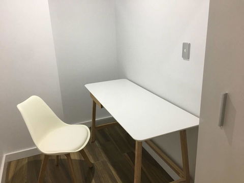 Specious Apartment With 2 Large Bedrooms - Accommodation in Surfers Paradise 8