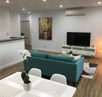 Specious Apartment with 2 Large Bedrooms - Accommodation in Surfers Paradise
