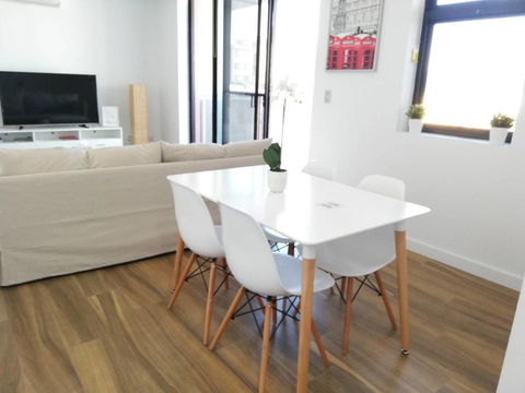 Specious Apartment With 2 Large Bedrooms - Accommodation in Surfers Paradise 6