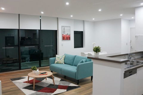 Specious Apartment With 2 Large Bedrooms - Accommodation in Surfers Paradise 9