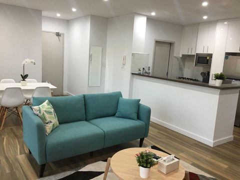 Specious Apartment With 2 Large Bedrooms - Accommodation in Surfers Paradise 14
