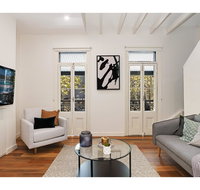 Walk to the city from this renovated heritage gem - Accommodation in Surfers Paradise