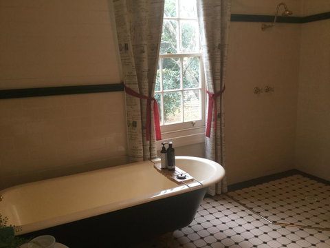 Arcadia - The Barn Cottage & Rosehill Cottage - Accommodation in Surfers Paradise 19