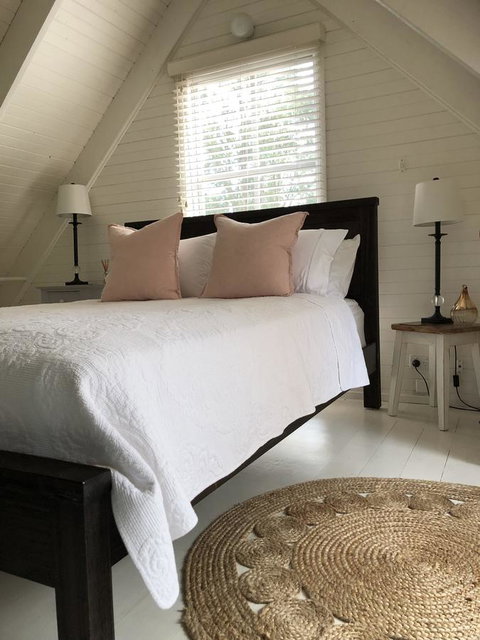 Arcadia - The Barn Cottage & Rosehill Cottage - Accommodation in Surfers Paradise 5